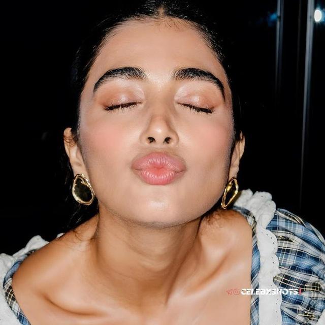 HD Actresses