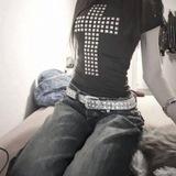 ✟