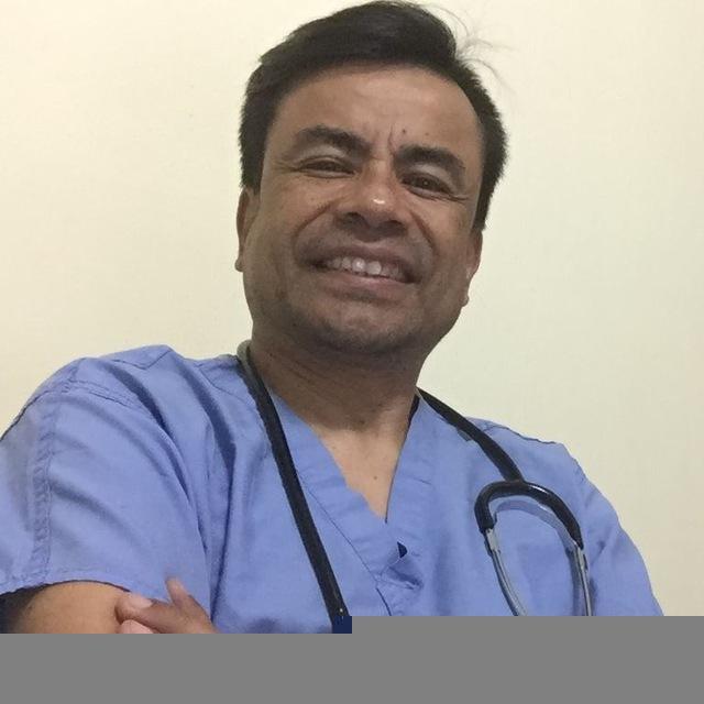 Dr. Eduardo Cáceres Canal