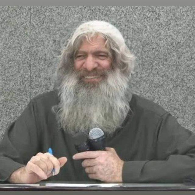 الشيخ / رسلان المناصر 🙂