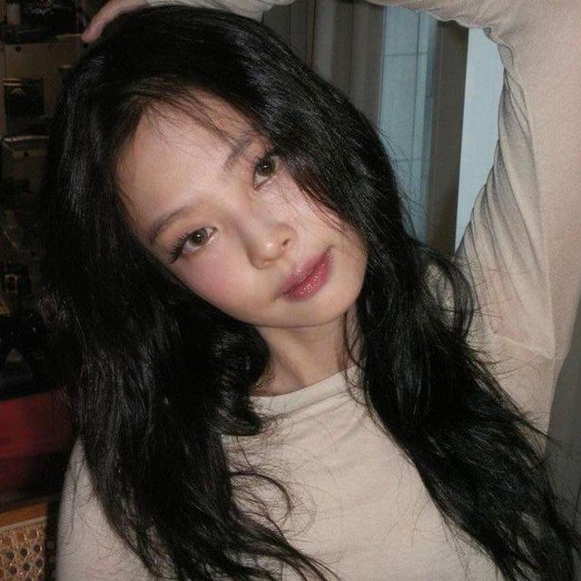 JENNIE IG UPDATE {SLOW UP}