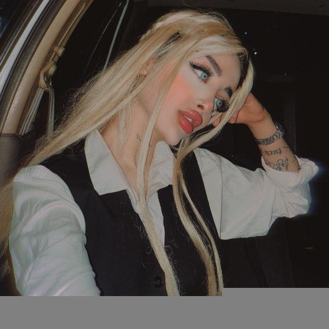 •CYN•