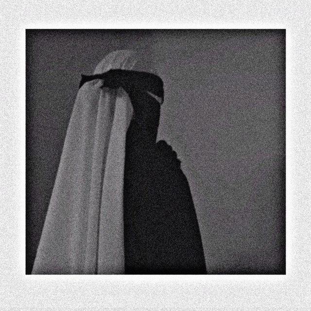 مُسْلِمَة غَفَرَ اللَّهُ لهَا