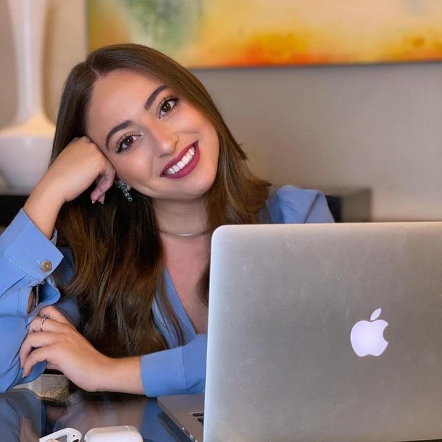Empréstimo | Aline Medeiros