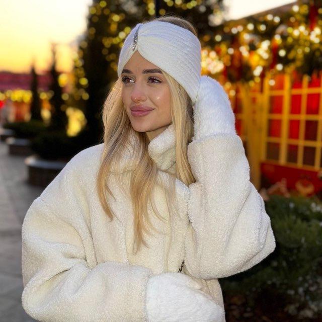 Yana Kholmanskikh
