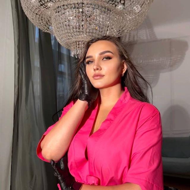 Ari_beauty_cosm