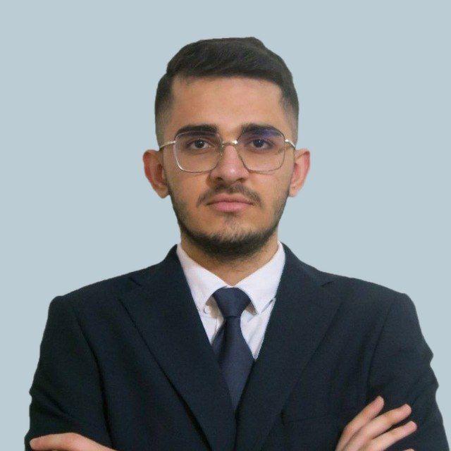 در مسیر رشد و تحول، عرشیا احمدی