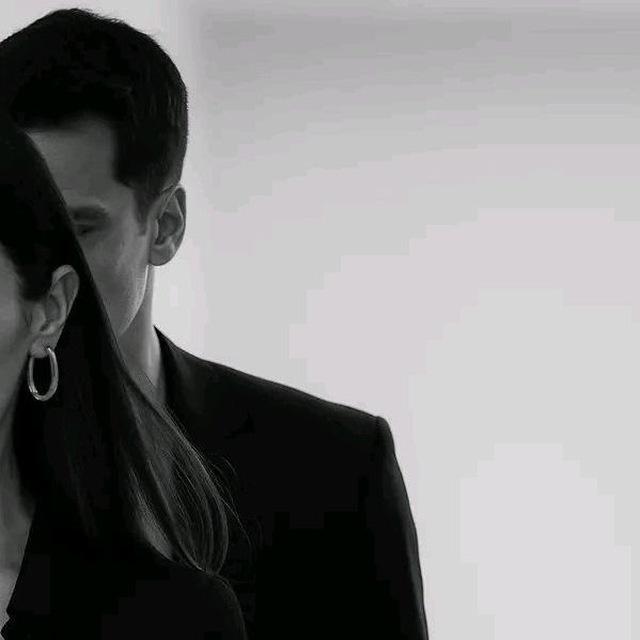 مُتيَّمْ •