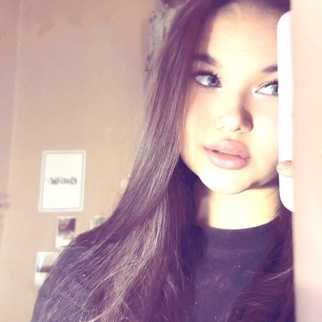 𝑴𝑹𝑺. 𝑨𝑳𝑬𝑿𝑨𝑵𝑫𝑹𝑶𝑽𝑨