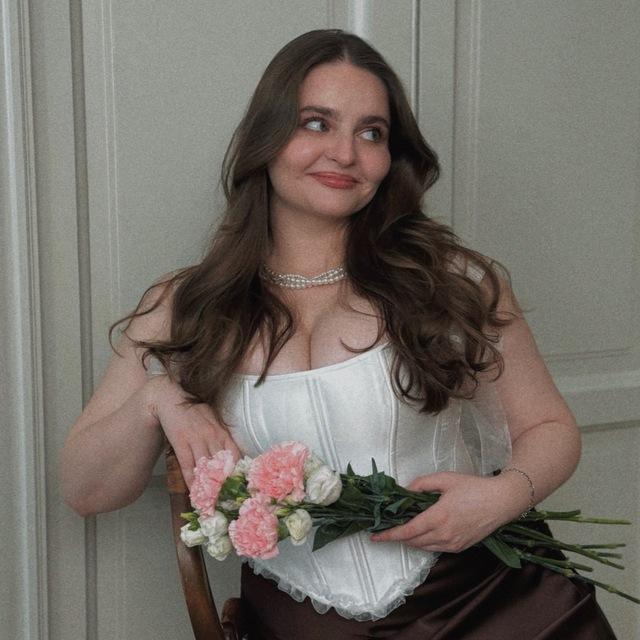 анна ив⟡новна