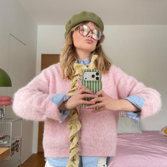 JESS // blogging extra🫒🐝