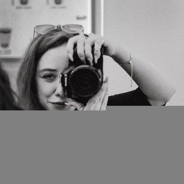 Lesya Lynch Photoshots (iPhone)