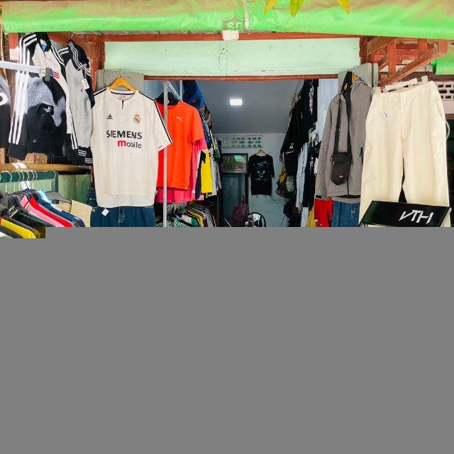 Vintage hub Thrift & Vintage Clothing Shop