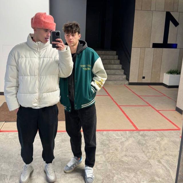 Джуни &ам& Дема