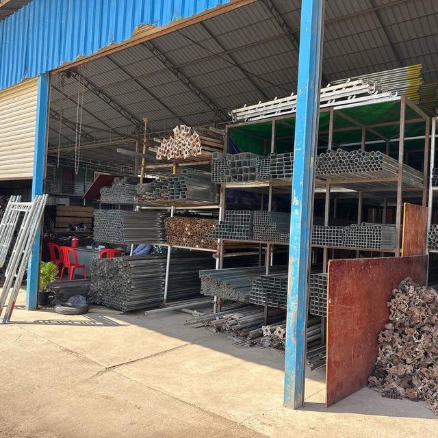 LSP មានលក់ដែក នឹង ក្តាពុម្ពគ្រប់ប្រភេទ