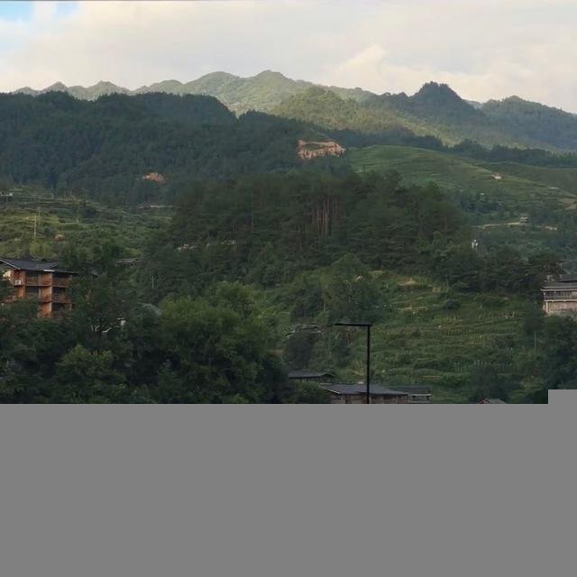 Ống kính của em Sâu