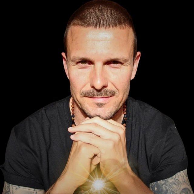 ✨LuisGarre 🙌 Nuestro único propósito es SER LUZ 🙌💎🧬💜