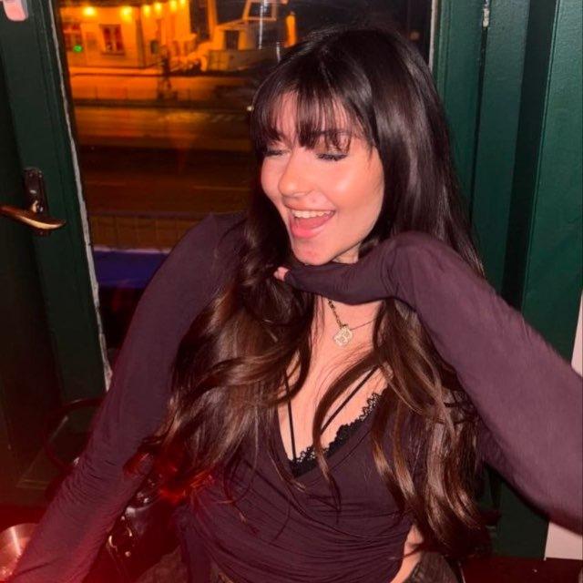 Dora Dalgıç