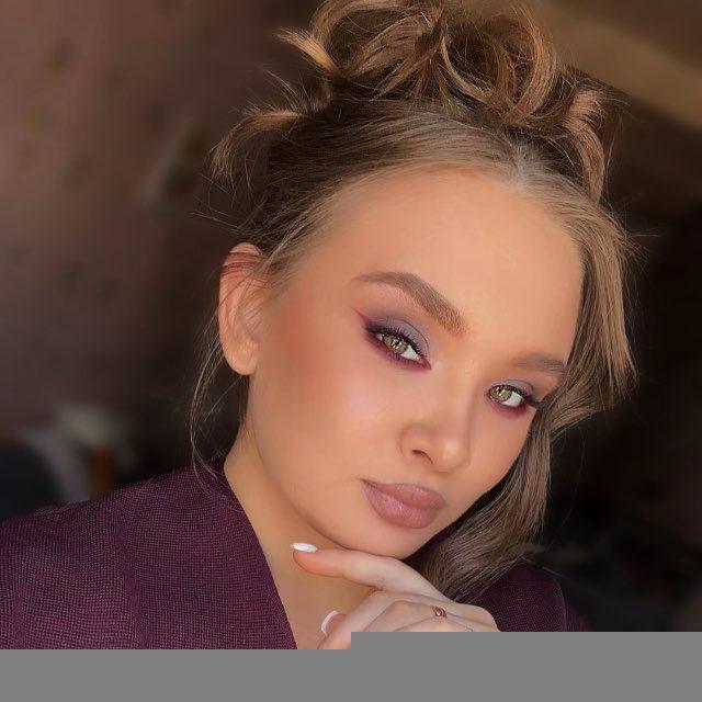 𝒦𝑅𝐼𝒮𝒯𝐼𝒩𝒜 𝐸𝑅𝑀𝒪𝐿𝒜𝐸𝒱𝒜 👄
