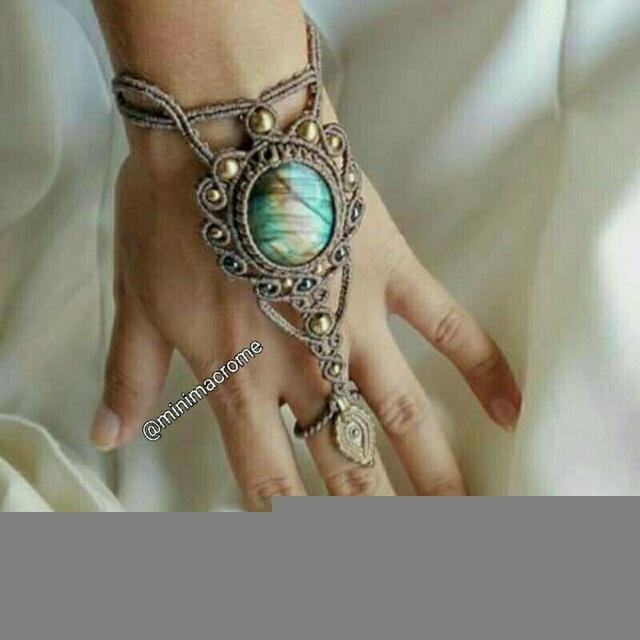 آموزش مکرومه بافی و گیپوربافی