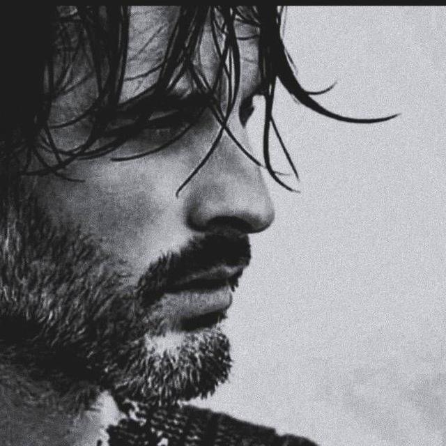 ‏ْ كرامه وكبرياء 𖣣🖤🏴‍☠️