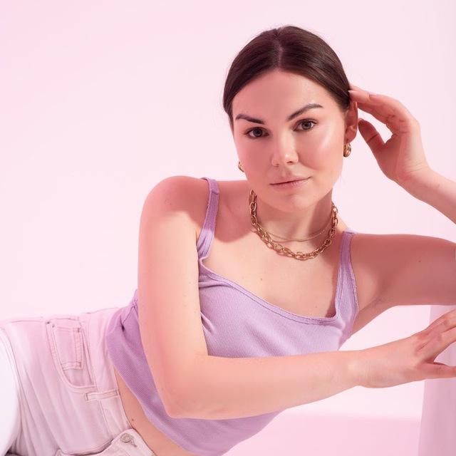 ALINA PAVLOVA