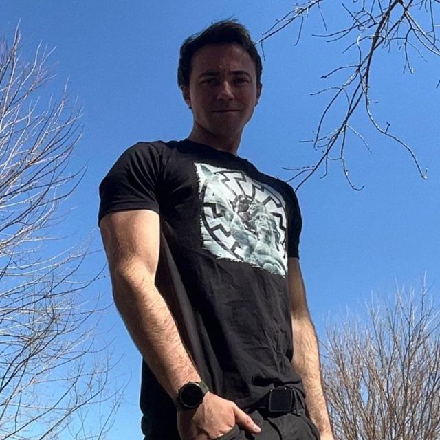 Zach Degelau - (Royce)
