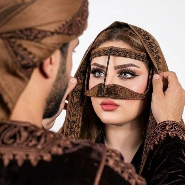 آلَأنـــــــٌيـــــــّقــــــهِ⚜️🦌