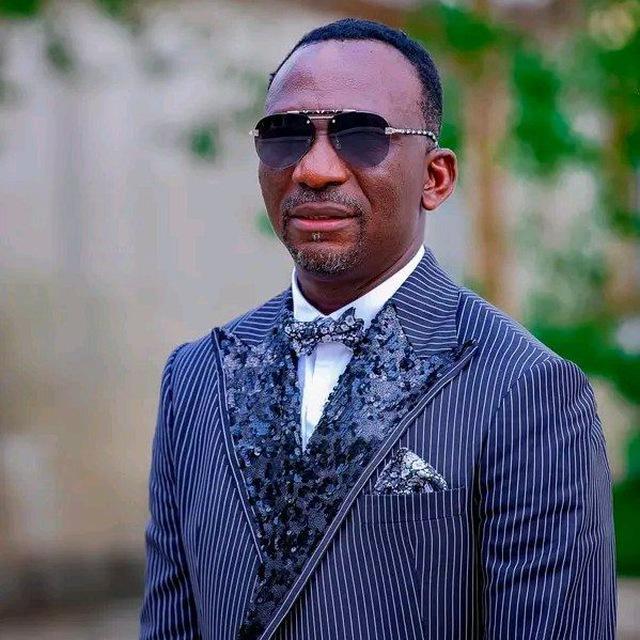 Dr pastor paul enenche