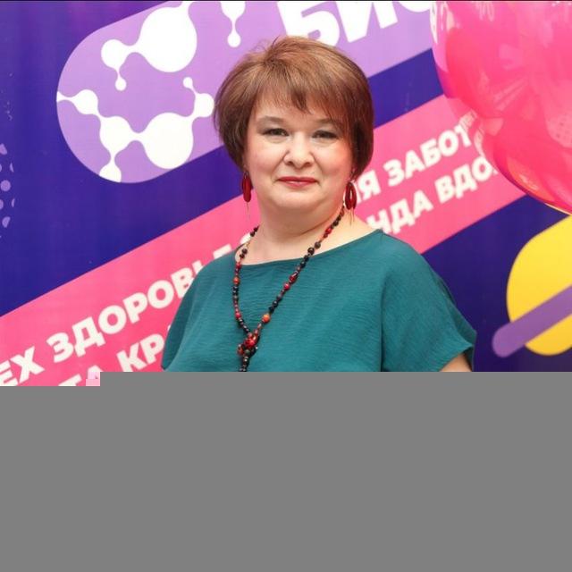 Разрешаю себе 💃— про уверенность без жёсткости, про движение без борьбы, про жизнь, в которую можно идти и брать своё.