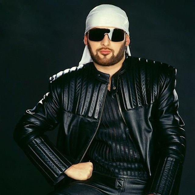 Mr. Credo/Мистер Кредо