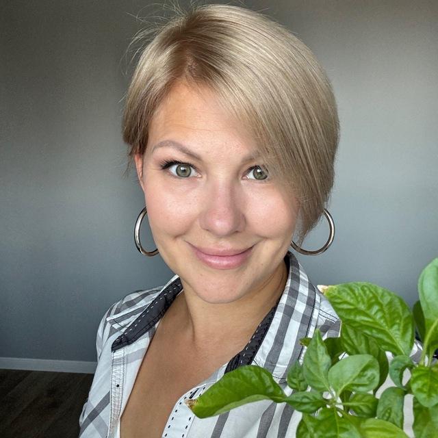 Logo_mommy Детский центр ЛОГОклуб