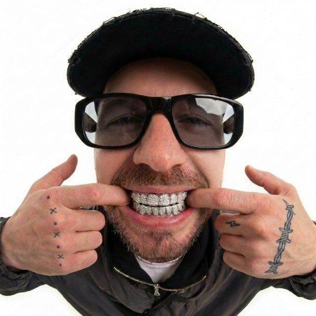 DJ MOS