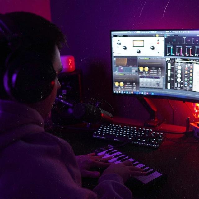 Delari pink BEATS