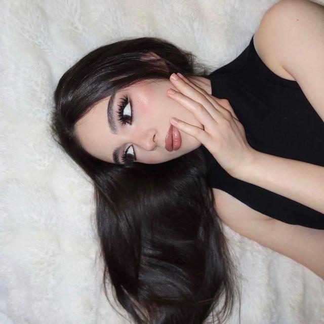 فَيـّروزه💎.