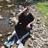 𝐍