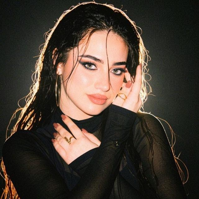 لـ سٰوسِي عمتڪَم”🎩🥹✨؟!‟.