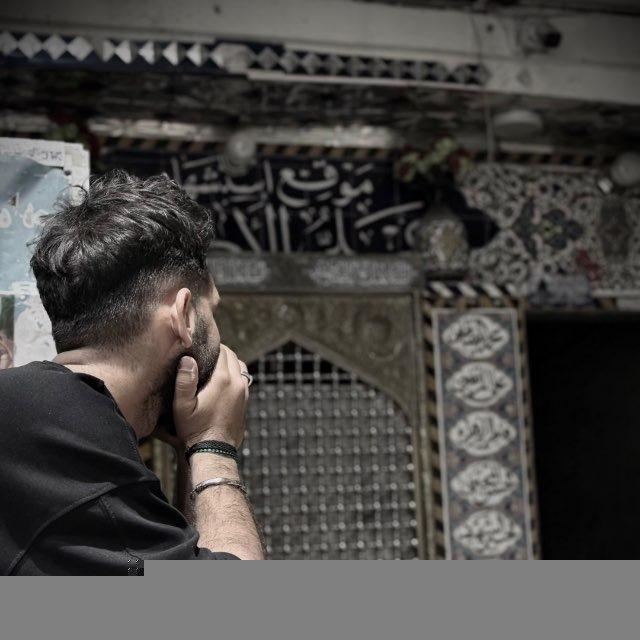 مجنون•"