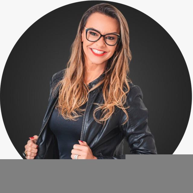 Adriana Titânica Oficial