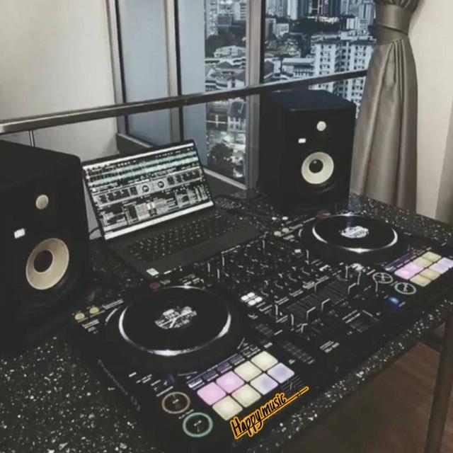 Happy music 🎵🖤