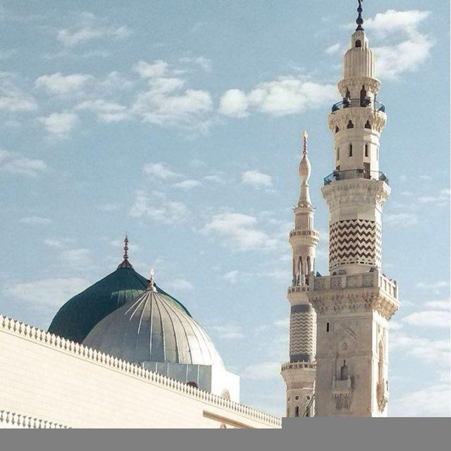 اللهم صل على محمد وال محمد